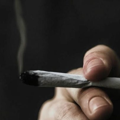 Cristãos podem fumar maconha? O que orienta a fé