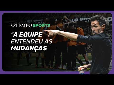 Entrevista coletiva do técnico Eduardo Dominguez