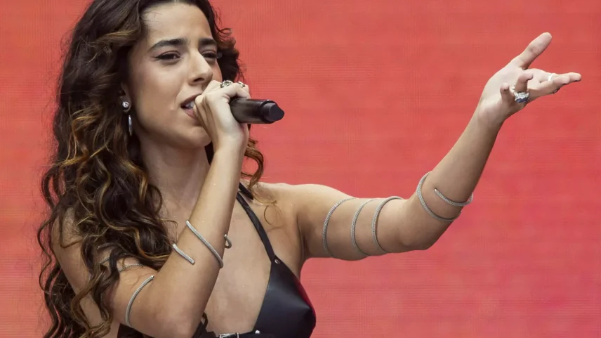 Caos em show de Marina Sena: grades são derrubadas e público provoca tumulto no Rio