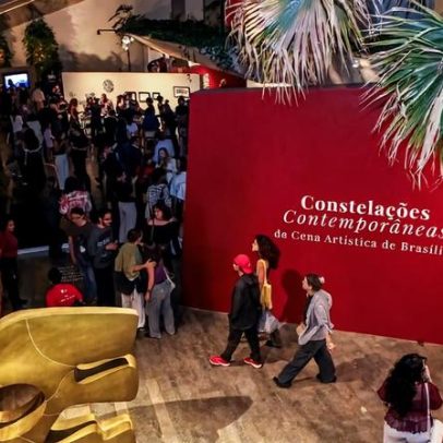 Brasilienses lotam a abertura da mostra Constelações Contemporâneas