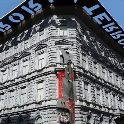 Museu na Hungria compara nazismo e comunismo em exposição