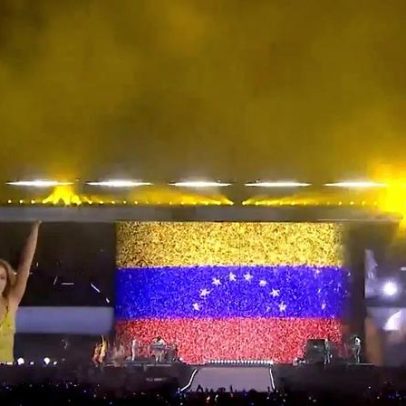 Shakira faz megashow em Copacabana com grande público no Rio