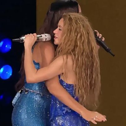 Ivete Sangalo interage com Shakira durante megashow
