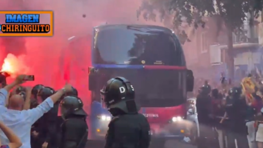Recepção ao ônibus do Barcelona