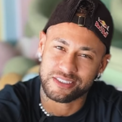 Neymar se declara para Biancardi em Dia das Mães