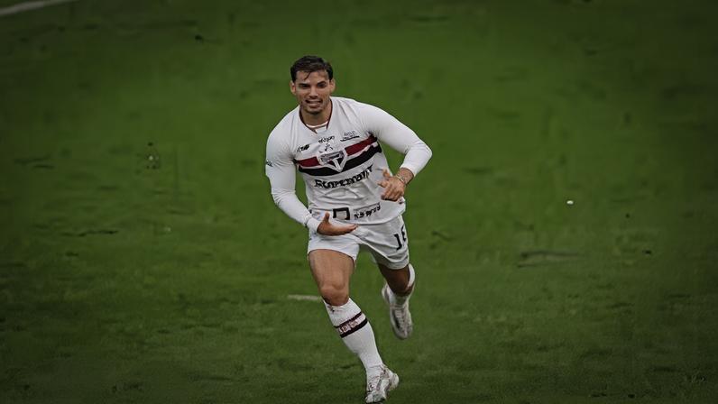 Gesto de Bobadilla na comemoração de gol do São Paulo — Foto: Reprodução