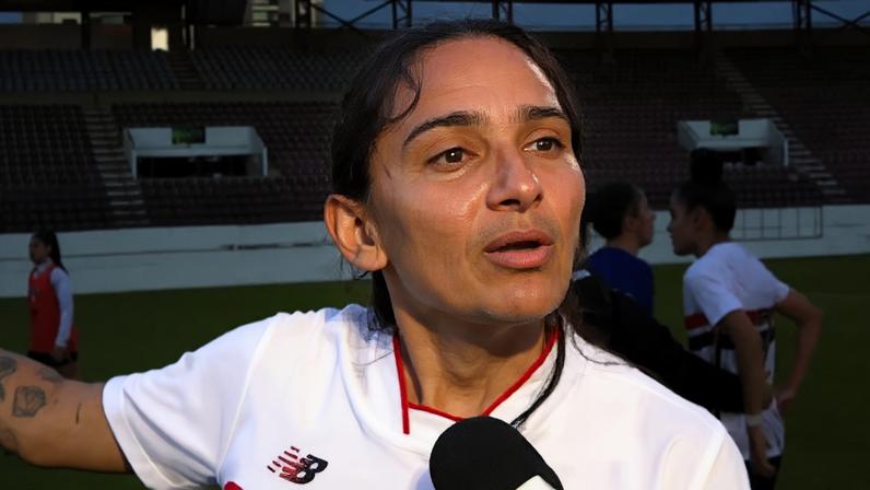 Sarah Aysha relata ofensas durante partida