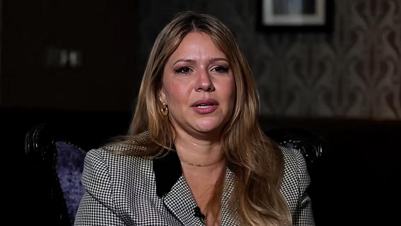 Raquel Cantarelli está há quase 3 anos sem ver as filhas após as crianças serem levadas do Brasil para a Irlanda por decisão judicial. — Foto: Reprodução/TV Globo
