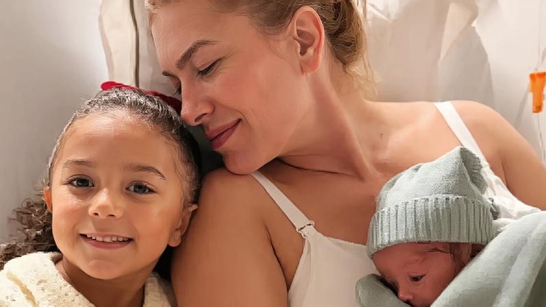 Lore Improta mostra primeiro encontro da filha Liz com o irmão Levi