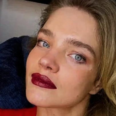 Supermodelo russa fica grávida do sexto filho após casamento com herdeiro de família rica