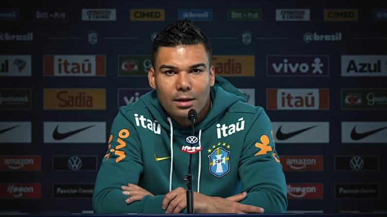 Casemiro foi o primeiro jogador a falar com a imprensa na Granja Comary