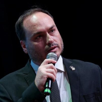 Carlos Bolsonaro comenta decisão dos EUA sobre facções terroristas