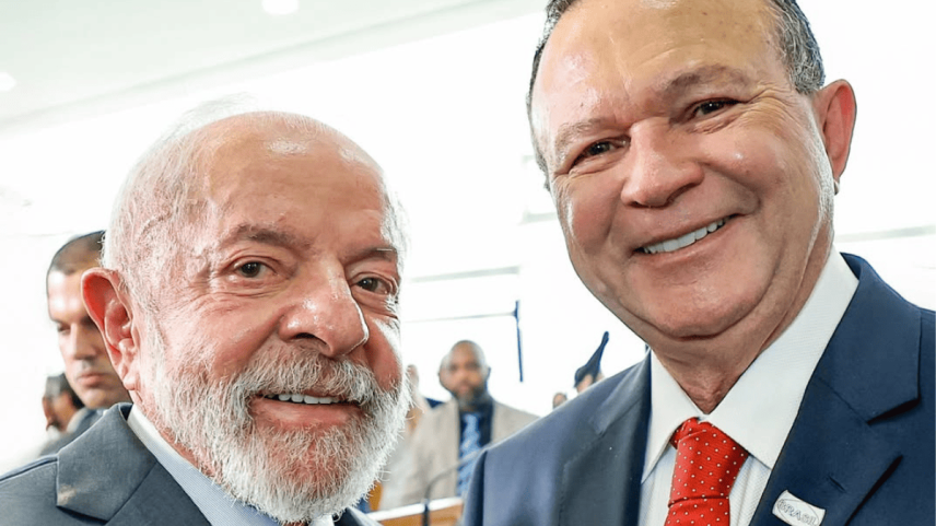 O presidente Luiz Inácio Lula da Silva ao lado do governador do Maranhão, Carlos Brandão