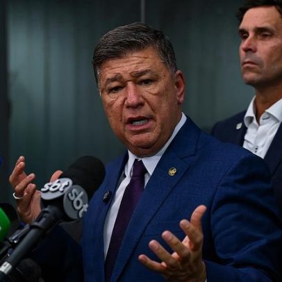 Senador propõe revogar crimes de golpe e abolir o Estado democrático