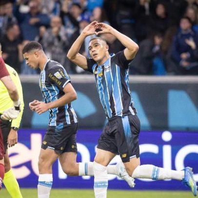 Grêmio vence, se redime e empurra Santos ao Z4 do Brasileirão