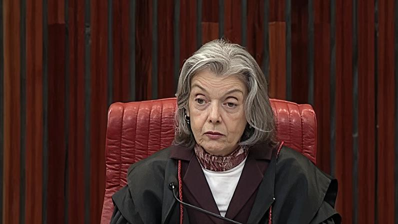 Cármen Lúcia denuncia racismo com colega durante sessão do Tribunal Superior Eleitoral (TSE)