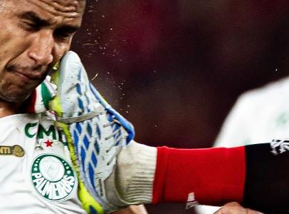 STJD suspende Carrascal em 3 jogos por expulsão; Jardim é absolvido