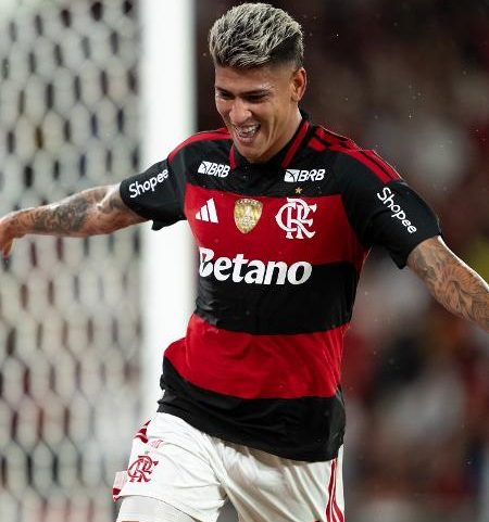 Carrascal comemora gol marcado nos acréscimos contra o Cruzeiro