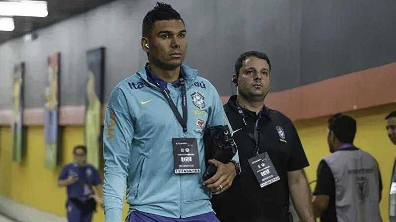 Casemiro chega à Granja Comary