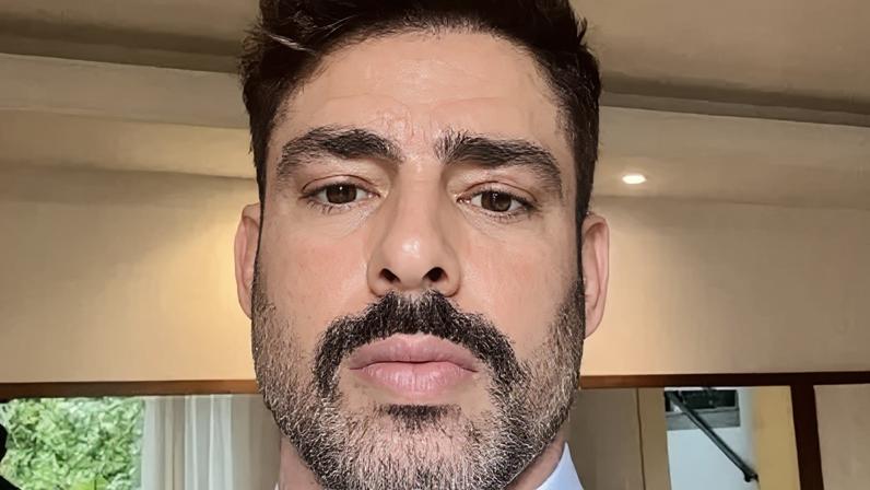 Cauã Reymond detalhou processo de recuperação de problema no ombro