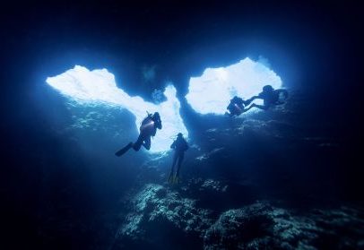 Mergulho em cavernas une paisagens de outro mundo e alto risco