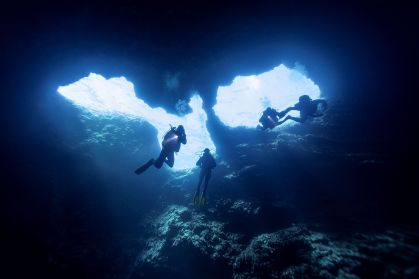 Cavernas submersas chamam a atenção por perigos e belezas "de outro mundo"