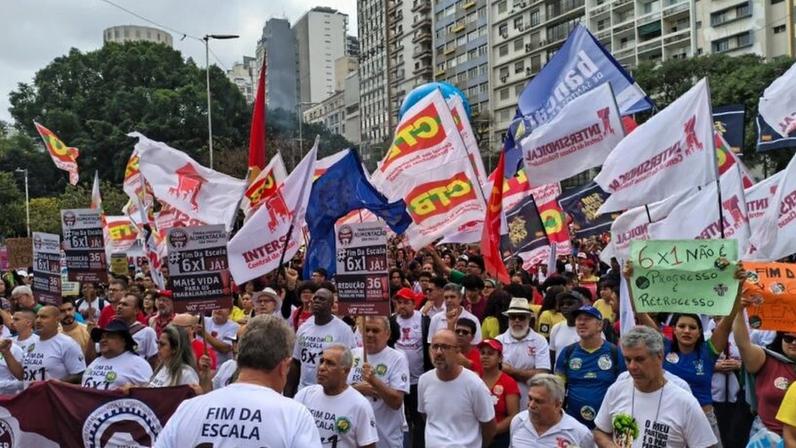 Em São Paulo, as mobilizações da esquerda foram descentralizadas porque conservadores reservaram a avenida Paulista