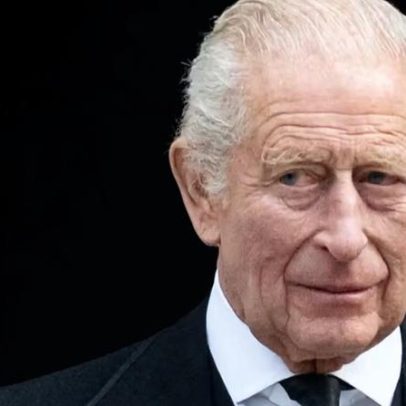 Rádio anuncia morte do Rei Charles III por engano, gerando comoção no país