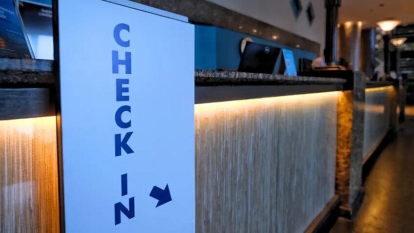 Check-in digital permite hóspede chegar ao hotel com ficha pronta