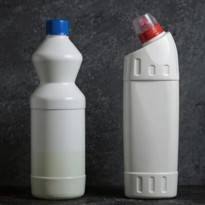 Dois produtos de limpeza comuns são perigosos para crianças em casa