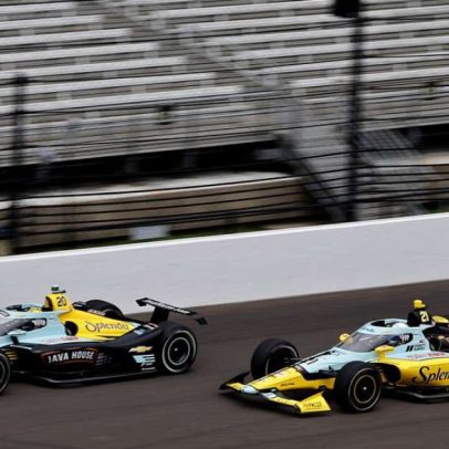 Indy 500: bandeira amarela inicia paradas; ECR enfrenta problemas nos boxes