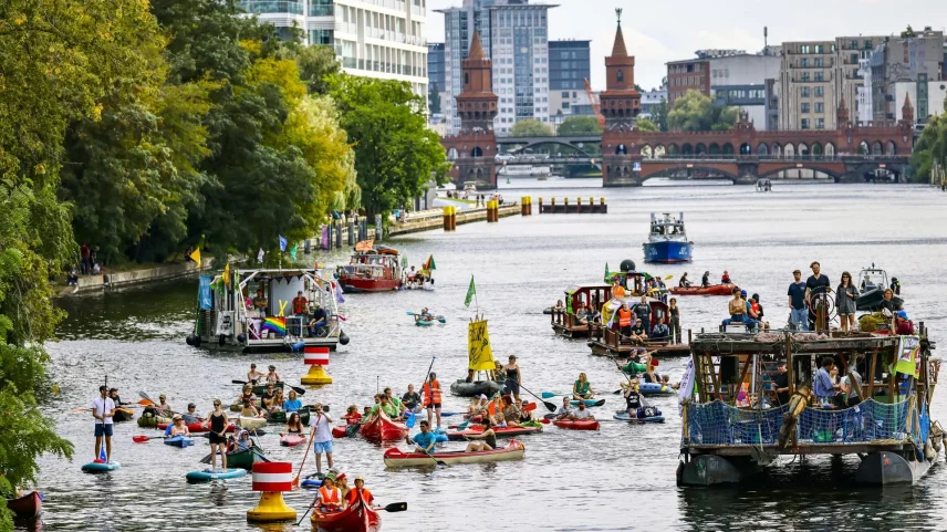 Projeto em Berlim quer fomentar o "turismo sustentável". (Foto: HANNIBAL HANSCHKE/EFE/EPA)