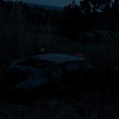 Acidente entre caminhão e carro deixa quatro feridos graves na MG-188