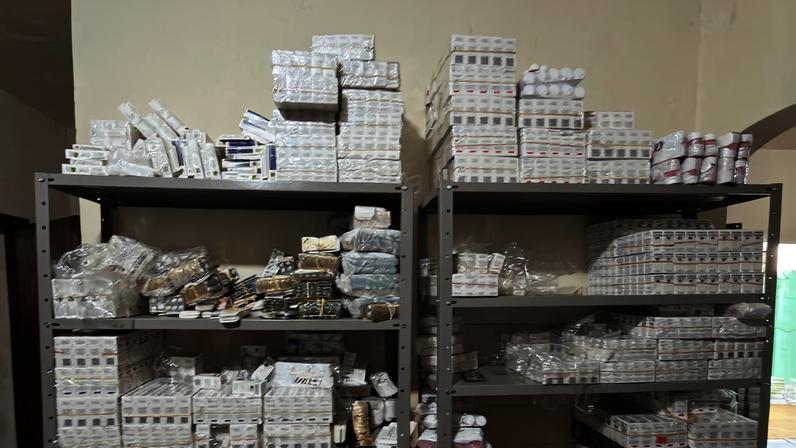 A polícia investiga a origem e o destino dos produtos