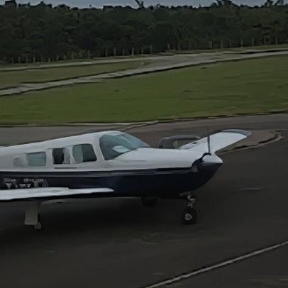 Vídeos mostram embarque e decolagem de avião em Teófilo Otoni antes da queda