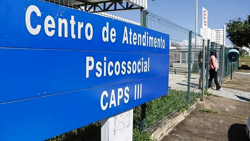 CAPS são serviços públicos de saúde mental, abertos à comunidade, que acolhem pessoas em intenso sofrimento psíquico