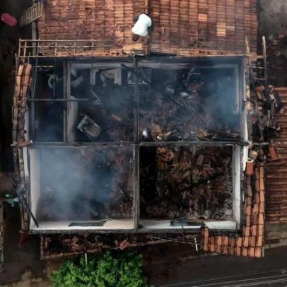 Jovem incendeia casa da ex-companheira e ameaça a família em MG; preso