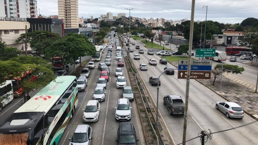 Segundo a PBH, expectativa é reduzir o tempo de viagem dos ônibus, melhorar a regularidade das linhas e diminuir a emissão de poluentes