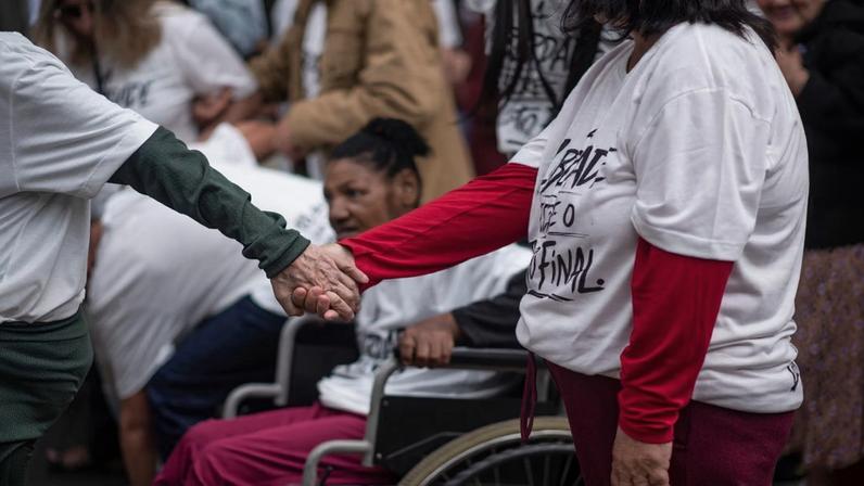 Parte dos sobreviventes do manicômio se reuniram para assistir o filme “A Liberdade Escreve o Ponto Final”