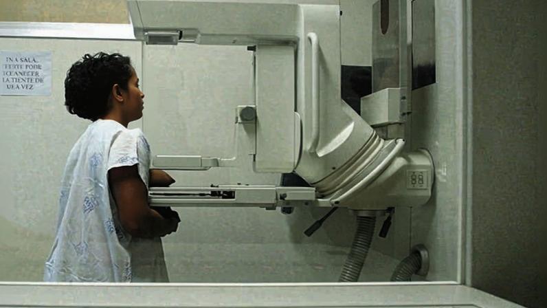 Frequência de mulheres entre 50 e 69 anos de idade que fizeram mamografia aumentou entre 2007 e 2024