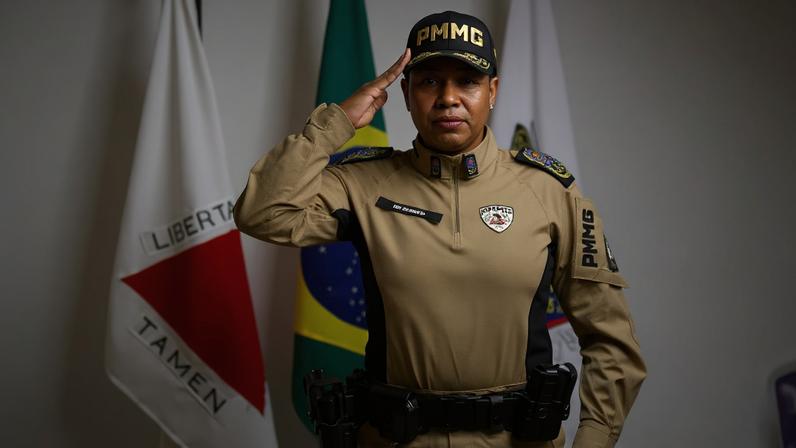 Caminhada do pai na PMMG foi 'cartão de visitas' para a jovem oficial,