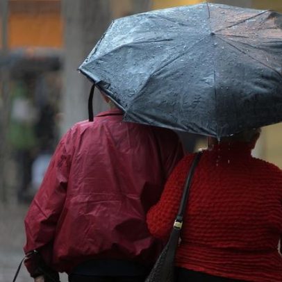 BH registra chuva nesta segunda-feira com sensação térmica negativa