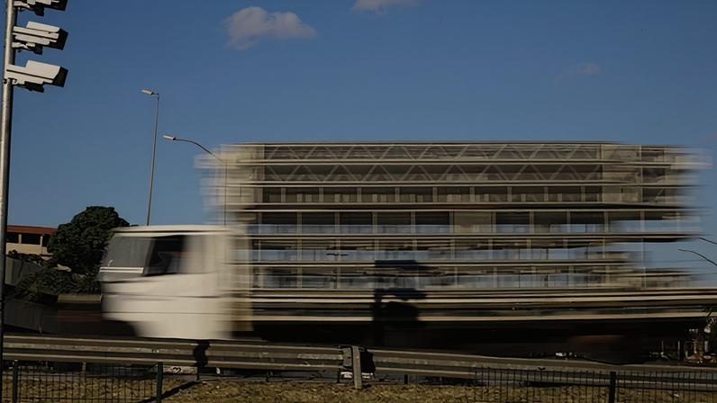 Radares atuam na redução da velocidade média, fator que impacta na mortalidade no trânsito