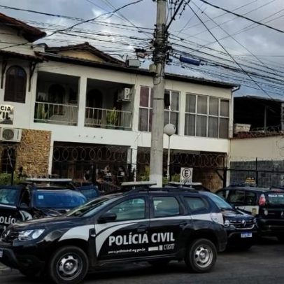 Homem que matou a namorada exigiu que filha de 9 anos limpasse o local do crime