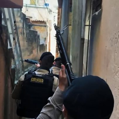Gerente de tráfico ligado ao TCP é preso após perseguição no Aglomerado da Serra