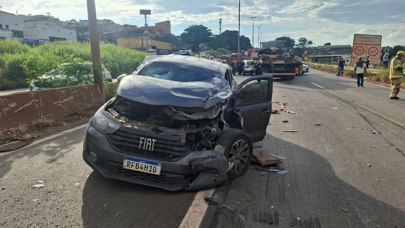 Acidente no Betânia acarretou em trânsito complicado em diversos pontos da RMBH