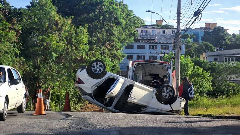 Vítimas foram atendidas pelo Samu ainda no local do acidente