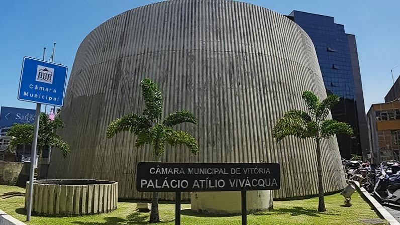 Fachada da Câmara Municipal de Vitória, no Espírito Santo
