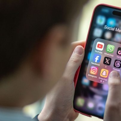 Secretário explica novas regras para plataformas digitais no Brasil.