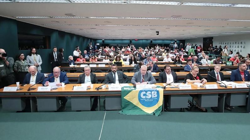 Representantes sindicais manifestaram apoio pelo fim da escala 6x1 sem redução salarial